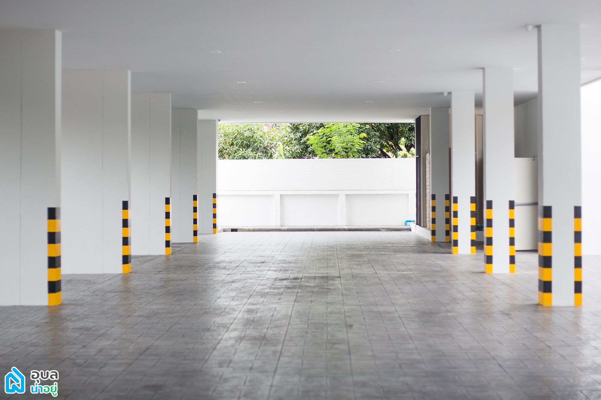 Penta P Residence ลานจอดรถ