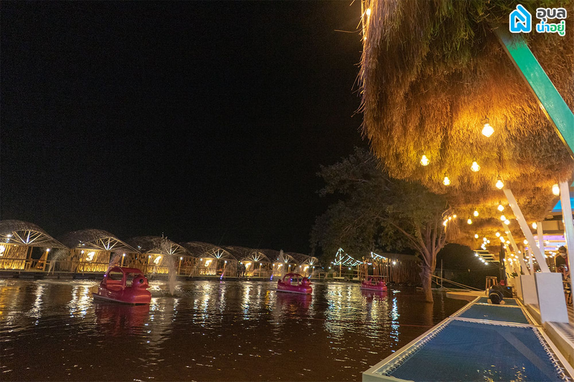 รีสอร์ท ร้านอาหารอาคารเรือ